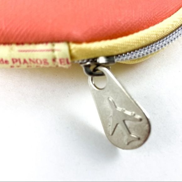 Ipsy Makeup Bag Travel / Passport Design - Picture 4 of 6